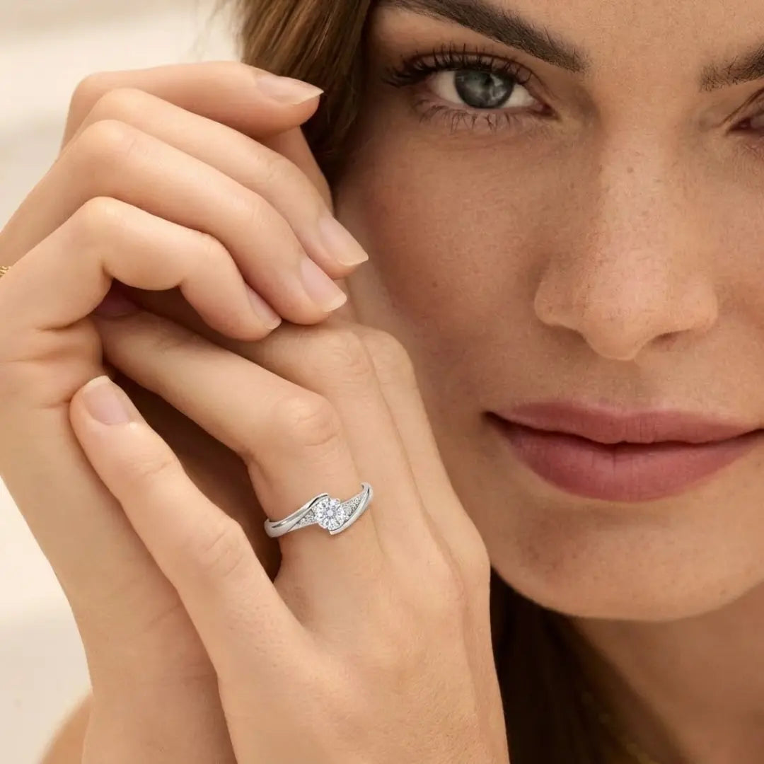 Silver Elegant Bypass Solitaire Ring – Round Cubic Zirconia Statement Ring